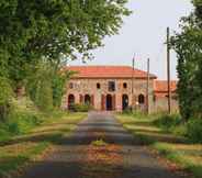 ภายนอกอาคาร 2 Chambres d'hôtes Le Chateau Rouge