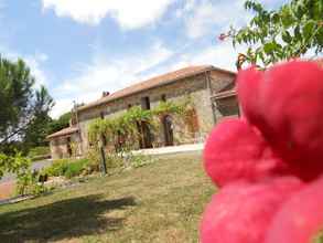 Bangunan 4 Chambres d'hôtes Le Chateau Rouge