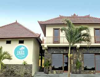 Exterior 2 Ekas Surf Resort