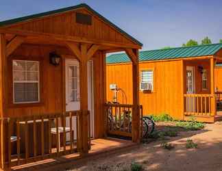 Exterior 2 Zion's Cozy Cabins