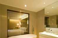 In-room Bathroom Jiaxin Conifer Hotel Shunde