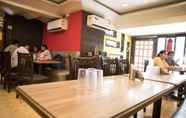 Restaurant 4 Mumbai Darbar - Hostel