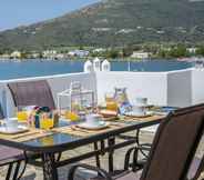 Restaurant 2 The Veranda of Gavrion - Premium Cycladic House