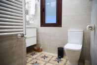 In-room Bathroom Apartamento San Pablo 4