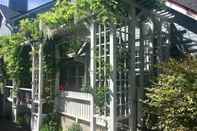 Bangunan Oak Hideaway Cottage- 1.5 Blocks to OSF