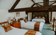 Bedroom 2 Toghill House Farm