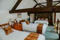 Bedroom Toghill House Farm