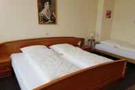 Kamar Tidur City Hotel Garni