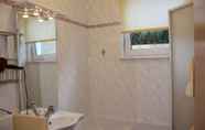 In-room Bathroom 3 Luxury Apartments Villa Gloria