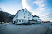 Bên ngoài Nordfjord Hotell - Bryggen