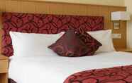 Kamar Tidur 3 Duckys Restaurant Events Hotel