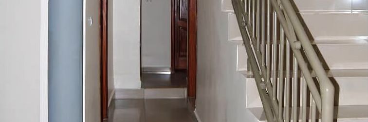 로비 Elegance Hotel