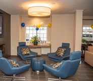 Lobi 3 Microtel Inn & Suites by Wyndham Carlisle