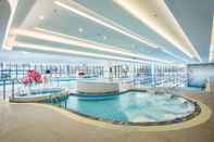 Swimming Pool Howard Johnson New District Plaza Ziyang