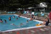 Swimming Pool Catskill Motor Court Motel
