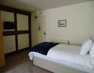 Bedroom 2 Ellesmere Hotel