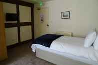 Bedroom Ellesmere Hotel