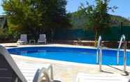 Swimming Pool 4 Villa Olive by Villa Safiya