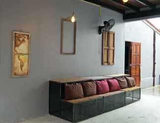 ล็อบบี้ 2 Vintage Wooden House 177