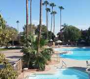 Swimming Pool 5 Mesa Golf Inn & Suites