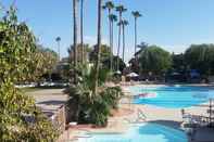 Swimming Pool Mesa Golf Inn & Suites
