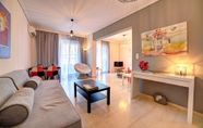 Common Space 2 Beautiful Apartment in Glyfada Center