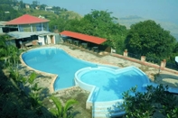 Swimming Pool Mount Castle Resort