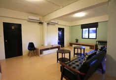 Bedroom 4 Baan Ploy in - Adults Only - Hostel