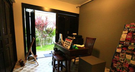 Lobby 2 Baan Ploy in - Adults Only - Hostel