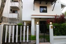 Exterior Baan Ploy in - Adults Only - Hostel