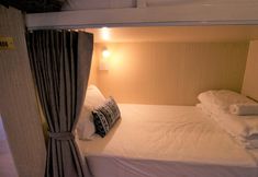 Bedroom 6 Baan Ploy in - Adults Only - Hostel