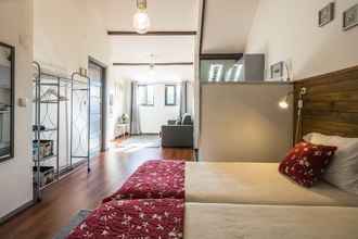 Kamar Tidur 4 Apartamento A Francos Attic Luxurious