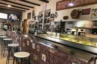 Bar, Kafe, dan Lounge HN La Hoya