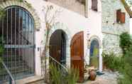 Bangunan 2 B&B With Pool and View of Assisi