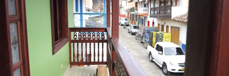 Luar Bangunan Hostal Naty Luna - Hostel