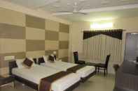 Bedroom Dariyalal Hotel