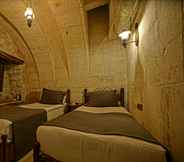Bedroom 3 Apex Cave Hotel
