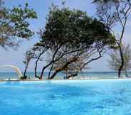 Swimming Pool 7 Tube Resort