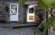 Bangunan 3 Bryn Melyn Farm Cottages- 5 Luxury Cottages In A Stunning Setting with Wood Fired Hot Tub