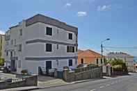 Exterior Top Floor with terrace in Funchal