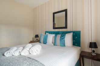 Bedroom 4 Novelty Suites - Roslin Street