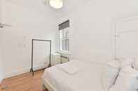 Bedroom Blandford Street Apartments