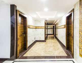 Lobi 2 FabHotel Rajnandani Residency