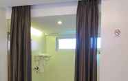 In-room Bathroom 4 D' Morvie Suites - Davao