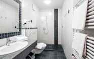 Toilet Kamar 2 Waldhotel