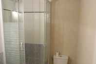 In-room Bathroom Chambres d'hôtes Au BO Voyage