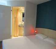 Bedroom 6 hotelF1 Lyon Massieux