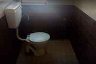 Toilet Kamar Krishna Tourist Home