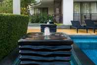 Swimming Pool Nakalay Palm by Lofty