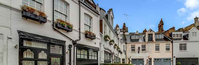 Bangunan Pont Street Mews Townhouse